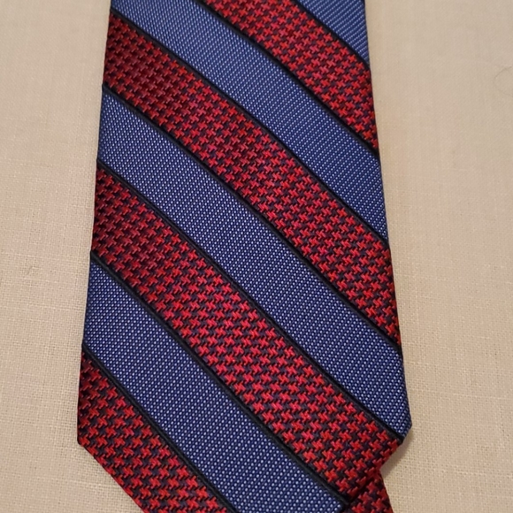 🛒Paul Fredrick silk tie - Picture 3 of 3